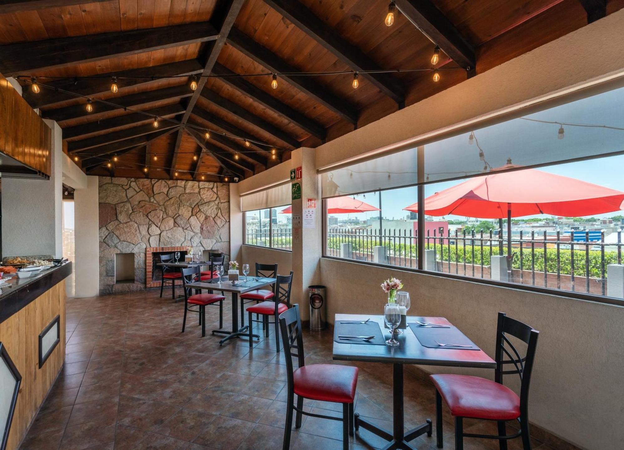 Loa Centro Inn